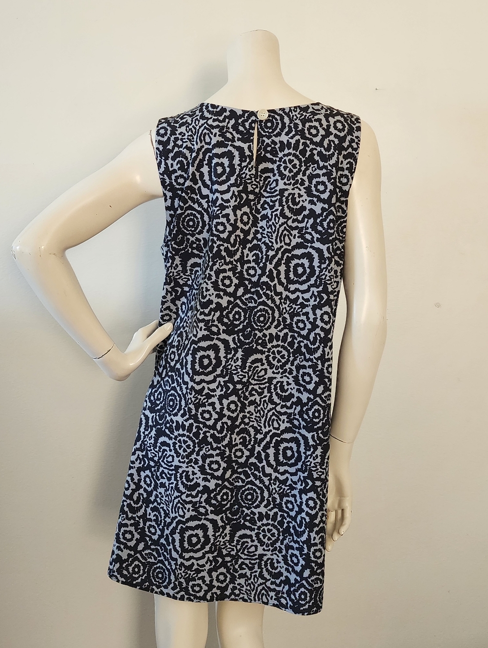 Rip Skirt Hawaii Dress Women's S Black Gray Floral Sleeveless - Picture 2 of 9